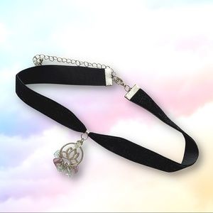 βοΈ Thick Velvet Choker Lotus Flower Crystal Pendant Necklace Black